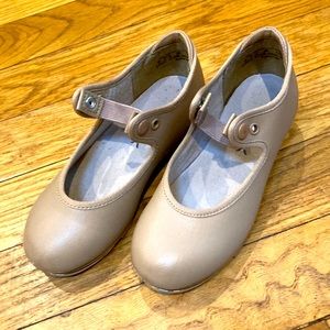 Capezio Tap Shoes - 9.5 Toddler - Tan